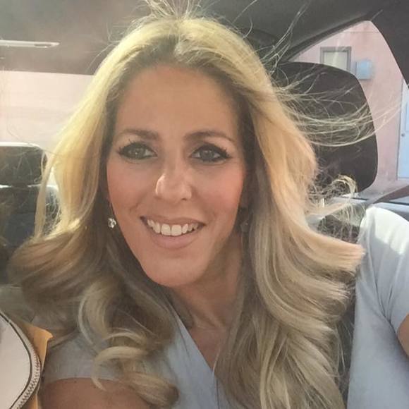 Meet your Posher, Mindy - Picture 3 of 3